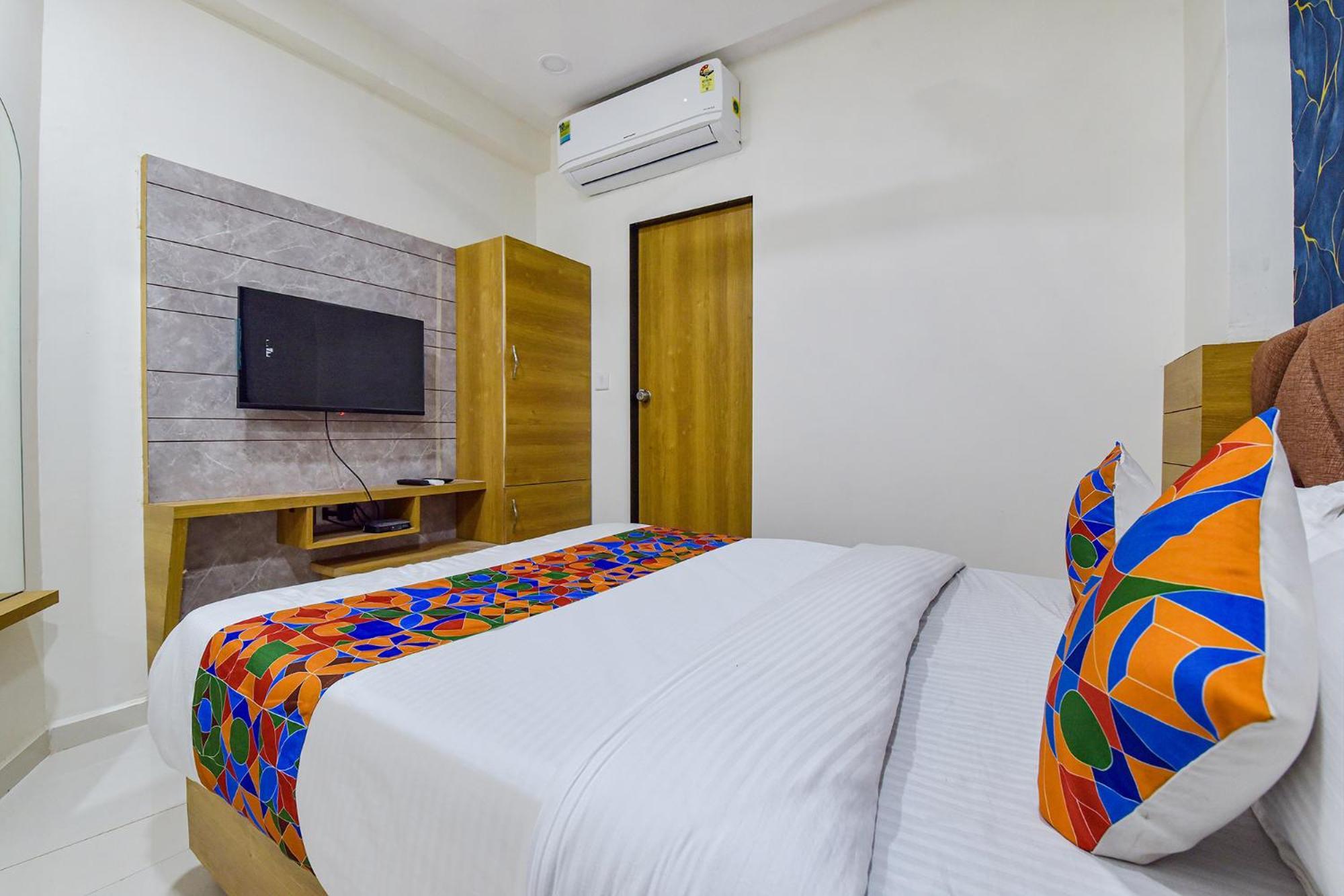 Hotel Green Tree Ahmadábád Kültér fotó